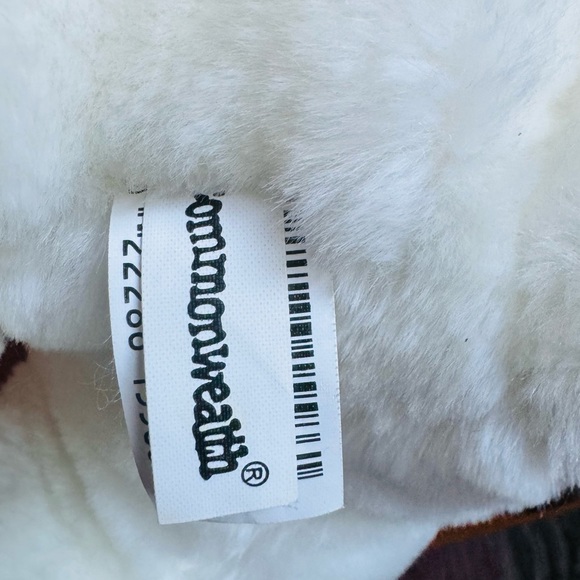 Commonwealth Novelty Toys Plush Cuddly Love Bunny - Picture 7 of 7